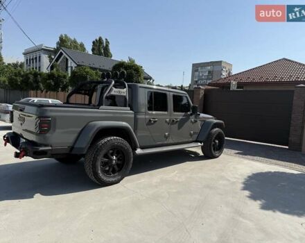 Серый Джип Gladiator, объемом двигателя 3.6 л и пробегом 45 тыс. км за 57900 $, фото 6 на Automoto.ua