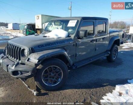 Серый Джип Gladiator, объемом двигателя 3.6 л и пробегом 94 тыс. км за 12500 $, фото 5 на Automoto.ua