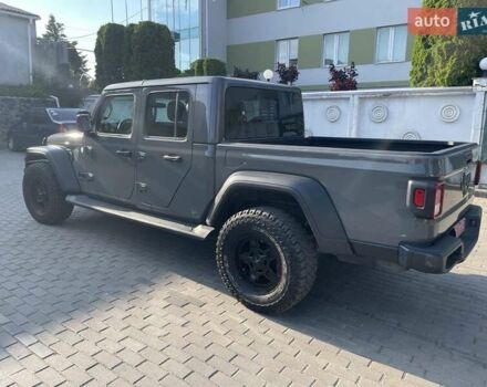 Серый Джип Gladiator, объемом двигателя 3.6 л и пробегом 98 тыс. км за 37000 $, фото 7 на Automoto.ua