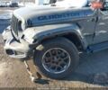 Серый Джип Gladiator, объемом двигателя 3.6 л и пробегом 94 тыс. км за 12500 $, фото 2 на Automoto.ua