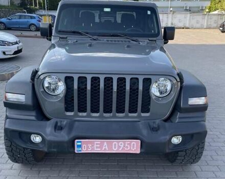 Серый Джип Gladiator, объемом двигателя 3.6 л и пробегом 98 тыс. км за 37000 $, фото 3 на Automoto.ua