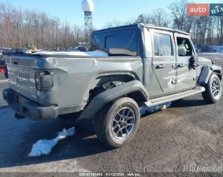 Серый Джип Gladiator, объемом двигателя 3.6 л и пробегом 94 тыс. км за 12500 $, фото 6 на Automoto.ua