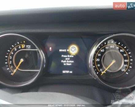 Серый Джип Gladiator, объемом двигателя 3.6 л и пробегом 94 тыс. км за 12500 $, фото 4 на Automoto.ua