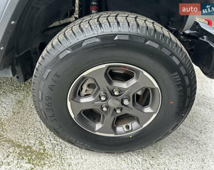 Сірий Джип Gladiator, об'ємом двигуна 3.6 л та пробігом 73 тис. км за 41500 $, фото 33 на Automoto.ua