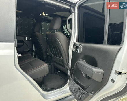 Сірий Джип Gladiator, об'ємом двигуна 3.6 л та пробігом 73 тис. км за 41500 $, фото 26 на Automoto.ua