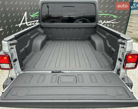 Сірий Джип Gladiator, об'ємом двигуна 3.6 л та пробігом 73 тис. км за 41500 $, фото 35 на Automoto.ua