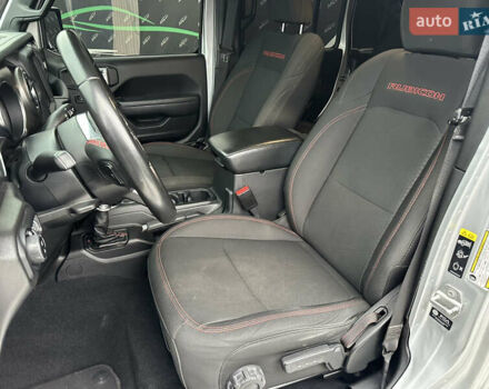 Сірий Джип Gladiator, об'ємом двигуна 3.6 л та пробігом 73 тис. км за 41500 $, фото 15 на Automoto.ua