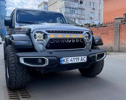 Сірий Джип Gladiator, об'ємом двигуна 3.6 л та пробігом 56 тис. км за 34750 $, фото 1 на Automoto.ua