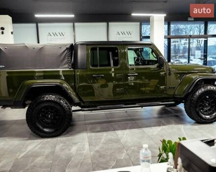 Зеленый Джип Gladiator, объемом двигателя 3 л и пробегом 66 тыс. км за 53000 $, фото 5 на Automoto.ua