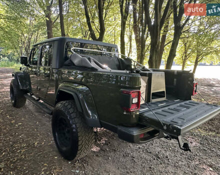 Зеленый Джип Gladiator, объемом двигателя 2.99 л и пробегом 63 тыс. км за 53000 $, фото 9 на Automoto.ua