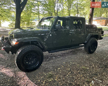 Зеленый Джип Gladiator, объемом двигателя 2.99 л и пробегом 63 тыс. км за 53000 $, фото 2 на Automoto.ua
