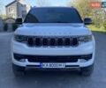 Белый Джип Wagoneer, объемом двигателя 5.65 л и пробегом 48 тыс. км за 65555 $, фото 2 на Automoto.ua