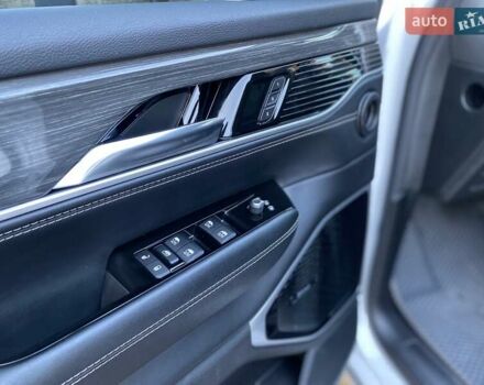 Білий Джип Wagoneer, об'ємом двигуна 5.65 л та пробігом 46 тис. км за 71900 $, фото 36 на Automoto.ua