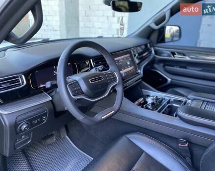 Белый Джип Wagoneer, объемом двигателя 5.65 л и пробегом 48 тыс. км за 65555 $, фото 48 на Automoto.ua