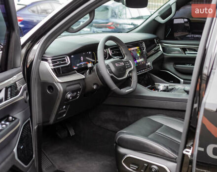 Джип Wagoneer 2021 в Киеве на Automoto.ua Черный Джип Wagoneer, объемом двигателя 5.65 л и пробегом 27 тыс. км за 64500 $, фото 18 на Automoto.ua