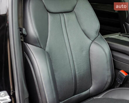 Джип Wagoneer 2021 в Киеве на Automoto.ua Черный Джип Wagoneer, объемом двигателя 5.65 л и пробегом 27 тыс. км за 64500 $, фото 33 на Automoto.ua