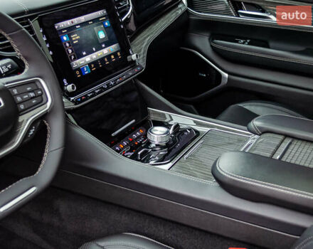 Джип Wagoneer 2021 в Киеве на Automoto.ua Черный Джип Wagoneer, объемом двигателя 5.65 л и пробегом 27 тыс. км за 64500 $, фото 24 на Automoto.ua