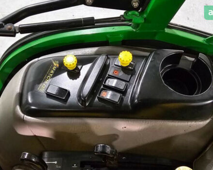 Джон Дир 131 2004 в Звенигородка на Automoto.ua Джон Дир 131, объемом двигателя 6 л и пробегом 0 тыс. км за 14878 $, фото 6 на Automoto.ua