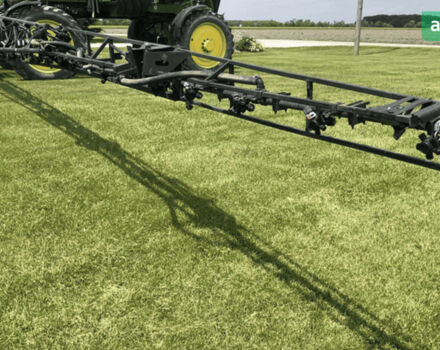 Джон Дир 4730, объемом двигателя 0 л и пробегом 0 тыс. км за 56459 $, фото 7 на Automoto.ua