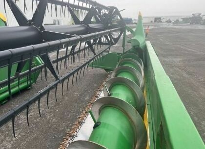 Зеленый Джон Дир 630F HydraFlex, объемом двигателя 0 л и пробегом 0 тыс. км за 19780 $, фото 6 на Automoto.ua