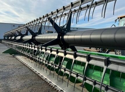 Зеленый Джон Дир 630F HydraFlex, объемом двигателя 0 л и пробегом 0 тыс. км за 25597 $, фото 13 на Automoto.ua