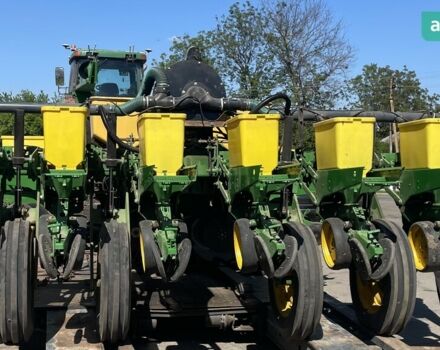 Джон Дир 7200 2012 в Голованевске на Automoto.ua Джон Дир 7200, объемом двигателя 0 л и пробегом 0 тыс. км за 37000 $, фото 1 на Automoto.ua