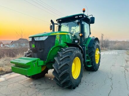 Джон Дір 7260R 2012 у Благовіщенське (Ульяновка) на Automoto.ua Зелений Джон Дір 7260R, об'ємом двигуна 0 л та пробігом 0 тис. км за 101009 $, фото 1 на Automoto.ua
