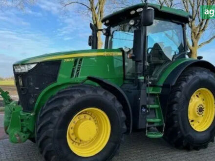 Джон Дир 7310R 2015 в Звенигородка на Automoto.ua Джон Дир 7310R, объемом двигателя 0 л и пробегом 0 тыс. км за 82733 $, фото 1 на Automoto.ua
