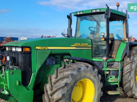 Джон Дір 8210 2001 у Звенигородка на Automoto.ua Джон Дір 8210, об'ємом двигуна 0 л та пробігом 0 тис. км за 51068 $, фото 1 на Automoto.ua