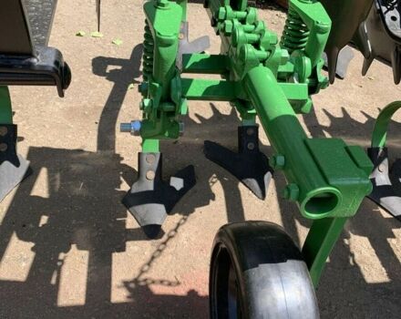 Зеленый Джон Дир 825, объемом двигателя 0 л и пробегом 0 тыс. км за 7975 $, фото 4 на Automoto.ua