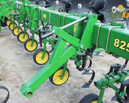 Зеленый Джон Дир 825, объемом двигателя 0 л и пробегом 0 тыс. км за 247739 $, фото 1 на Automoto.ua