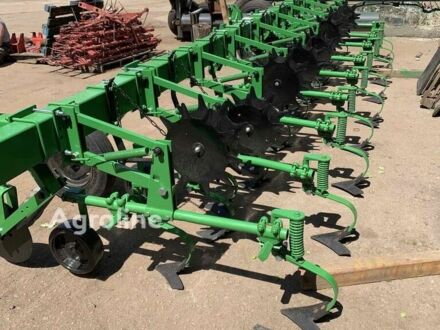 Зеленый Джон Дир 825, объемом двигателя 0 л и пробегом 0 тыс. км за 7975 $, фото 1 на Automoto.ua