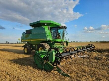 Джон Дир 9670 STS 2009 в Звенигородка на Automoto.ua Джон Дир 9670 STS, объемом двигателя 0 л и пробегом 0 тыс. км за 72064 $, фото 1 на Automoto.ua