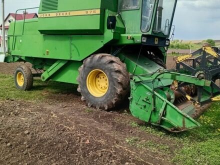 Джон Дір 975 1981 у Тернополі на Automoto.ua Зелений Джон Дір 975, об'ємом двигуна 5.88 л та пробігом 100 тис. км за 18500 $, фото 1 на Automoto.ua