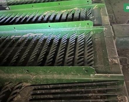 Джон Дир 9760 STS 2007 в Демидовке на Automoto.ua Джон Дир 9760 STS, объемом двигателя 0 л и пробегом 0 тыс. км за 85000 $, фото 9 на Automoto.ua