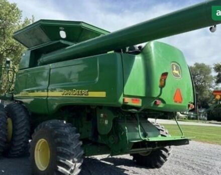 Джон Дир 9760 STS 2007 в Демидовке на Automoto.ua Джон Дир 9760 STS, объемом двигателя 0 л и пробегом 0 тыс. км за 85000 $, фото 3 на Automoto.ua