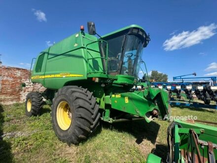 Джон Дір 9880 STS 2004 у Звенигородка на Automoto.ua Джон Дір 9880 STS, об'ємом двигуна 0 л та пробігом 0 тис. км за 51324 $, фото 1 на Automoto.ua