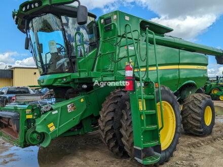 Джон Дір С 670 2012 у Луцьку на Automoto.ua Джон Дір С 670, об'ємом двигуна 0 л та пробігом 0 тис. км за 154715 $, фото 1 на Automoto.ua