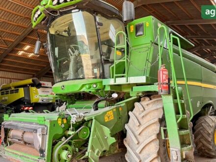 Джон Дир С 670 2014 в Белой Церкве на Automoto.ua Джон Дир С 670, объемом двигателя 0 л и пробегом 0 тыс. км за 192428 $, фото 1 на Automoto.ua