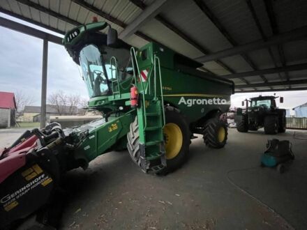 Джон Дір С 670 2014 у Звенигородка на Automoto.ua Джон Дір С 670, об'ємом двигуна 0 л та пробігом 0 тис. км за 191947 $, фото 1 на Automoto.ua