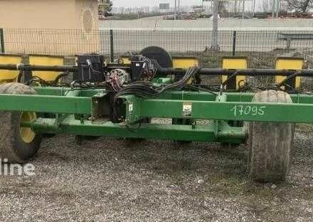 Джон Дір Другая, об'ємом двигуна 2.45 л та пробігом 0 тис. км за 17526 $, фото 4 на Automoto.ua