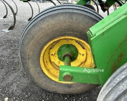 Джон Дір Другая 2001 у Обухове на Automoto.ua Зелений Джон Дір Другая, об'ємом двигуна 0 л та пробігом 0 тис. км за 20692 $, фото 18 на Automoto.ua