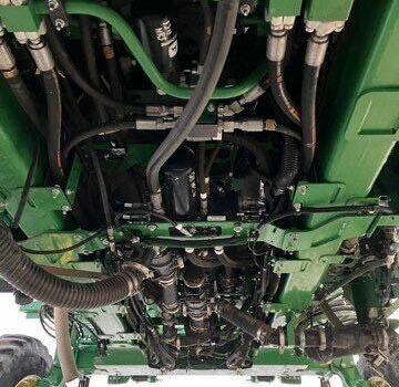 Зеленый Джон Дир R4038, объемом двигателя 0 л и пробегом 0 тыс. км за 180229 $, фото 13 на Automoto.ua