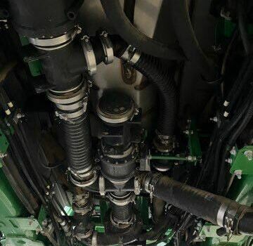 Зеленый Джон Дир R4038, объемом двигателя 0 л и пробегом 0 тыс. км за 180229 $, фото 12 на Automoto.ua