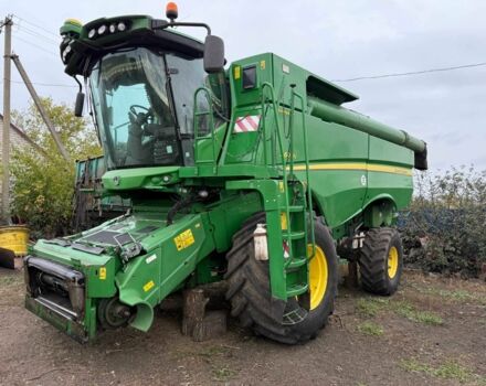 Джон Дир S670 2012 в Полтаве на Automoto.ua Зеленый Джон Дир S670, объемом двигателя 9 л и пробегом 10 тыс. км за 105000 $, фото 4 на Automoto.ua