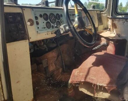 КАВЗ 685 1985 в Днепре (Днепропетровске) на Automoto.ua Белый КАВЗ 685, объемом двигателя 4.25 л и пробегом 93 тыс. км за 3000 $, фото 10 на Automoto.ua