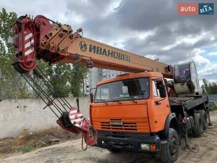 КС 45717 2011 в Белой Церкве на Automoto.ua Оранжевый КС 45717, объемом двигателя 11 л и пробегом 5 тыс. км за 77000 $, фото 1 на Automoto.ua