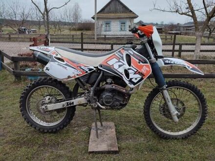 КТМ 125 2001 в Ковель на Automoto.ua Белый КТМ 125, объемом двигателя 0 л и пробегом 900 тыс. км за 1400 $, фото 1 на Automoto.ua