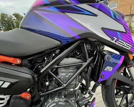 КТМ 125 2021 в Тульчине на Automoto.ua Фиолетовый КТМ 125, объемом двигателя 0 л и пробегом 27 тыс. км за 1809 $, фото 1 на Automoto.ua