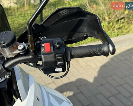 Белый КТМ 1290 Super Adventure, объемом двигателя 1.3 л и пробегом 54 тыс. км за 12900 $, фото 9 на Automoto.ua